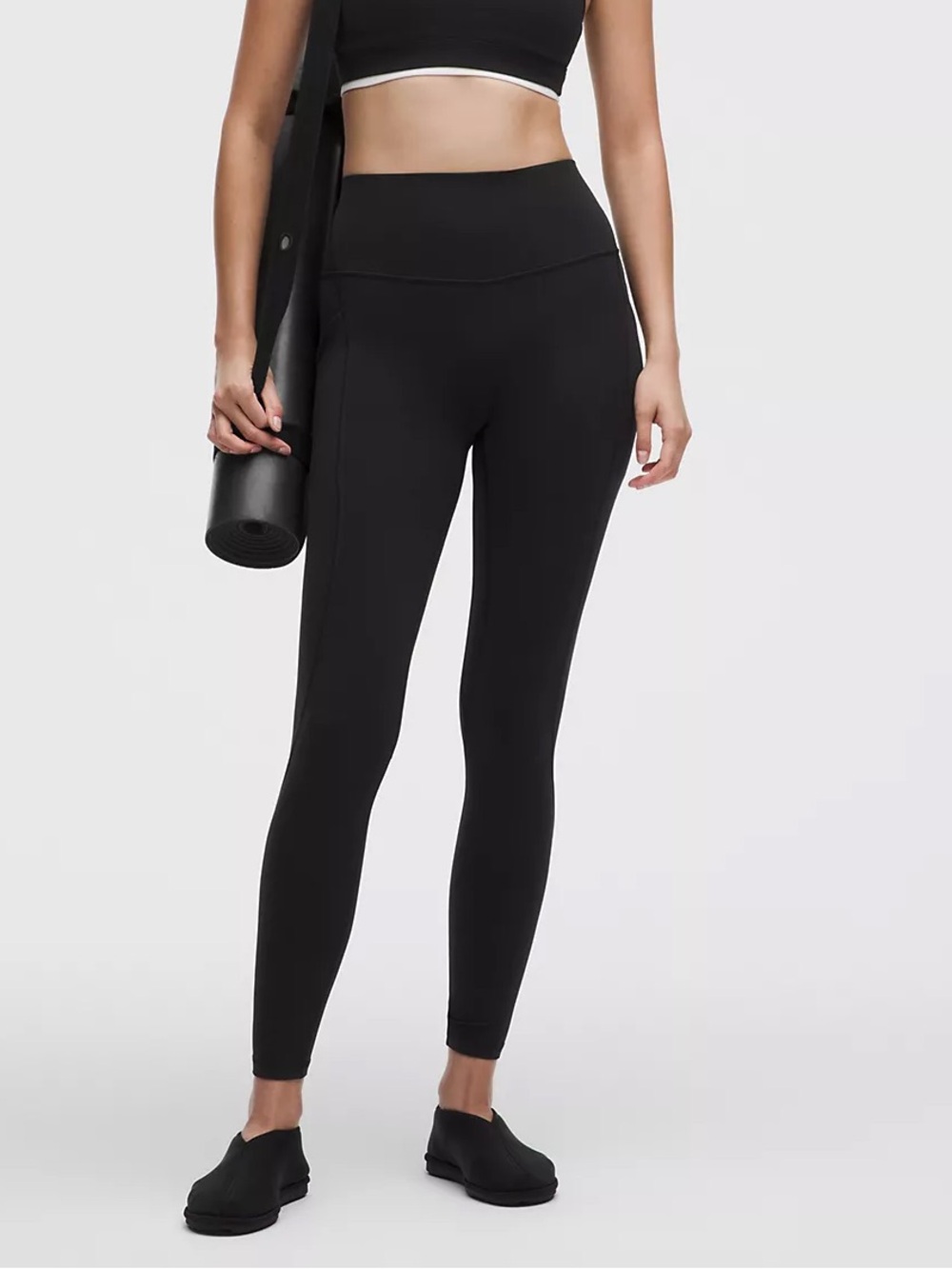 Lululemon Aligns w/ Pockets in Black